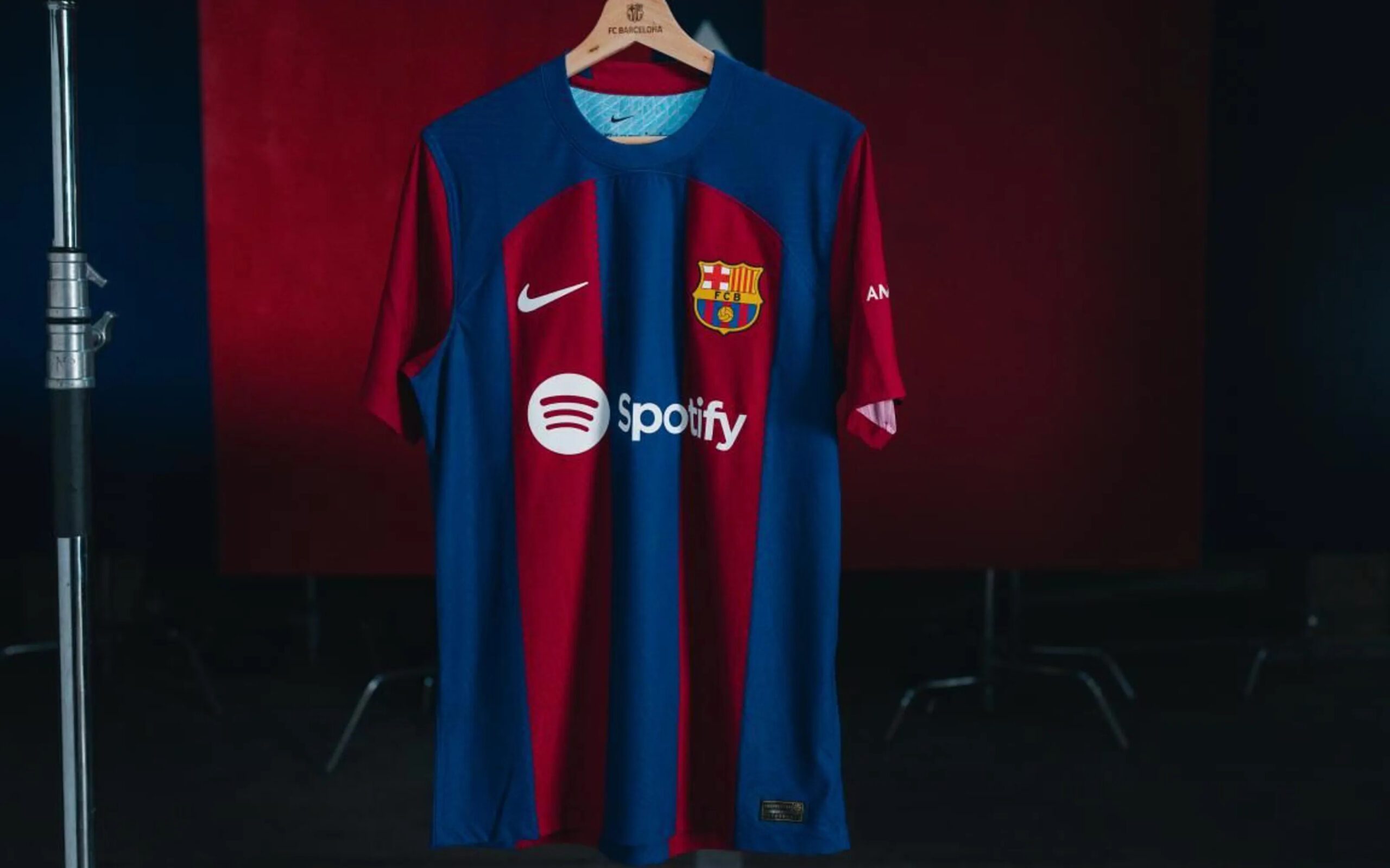 The new Nike Barcelona home kit 23/24 is out – with a fresh variation on the badge