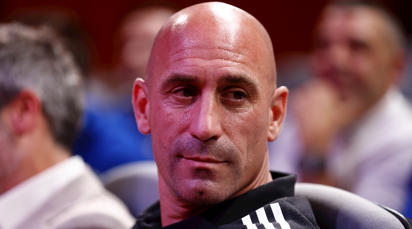 Luis Rubiales finally resigns as RFEF president in interview with Piers Morgan