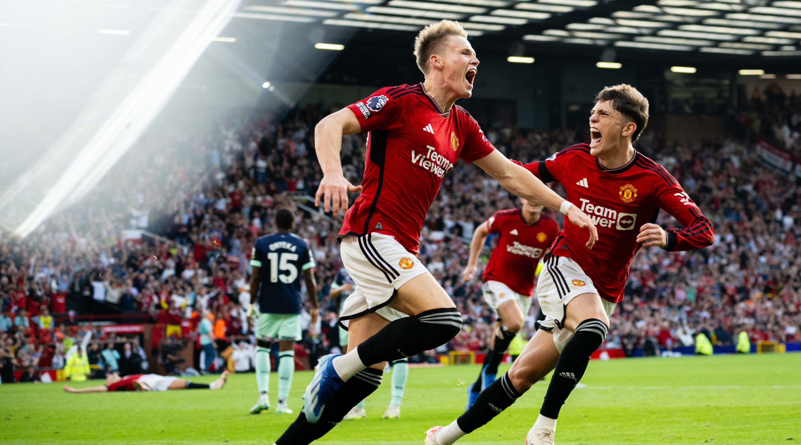 Manchester United end losing streak with DRAMATIC late comeback to beat Brentford