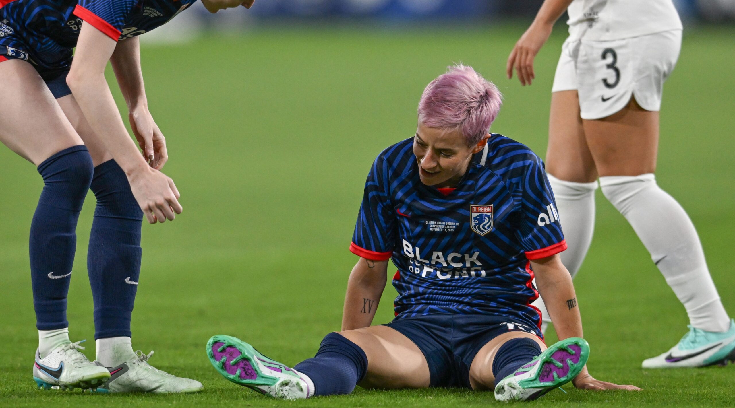 HEARTBREAKING end to Megan Rapinoe's career as US legend injured in final game